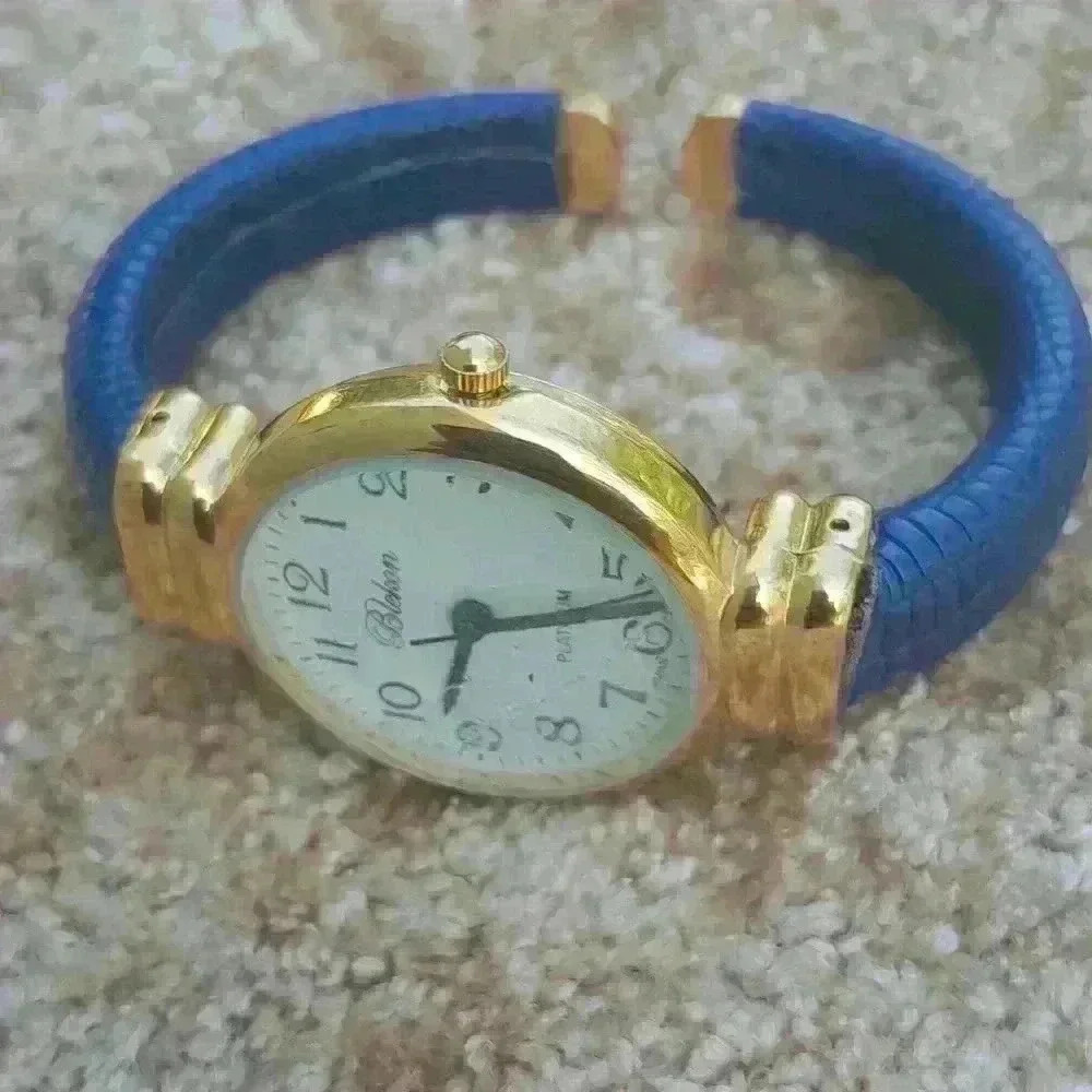 Blekon Women's Cuff Watch​